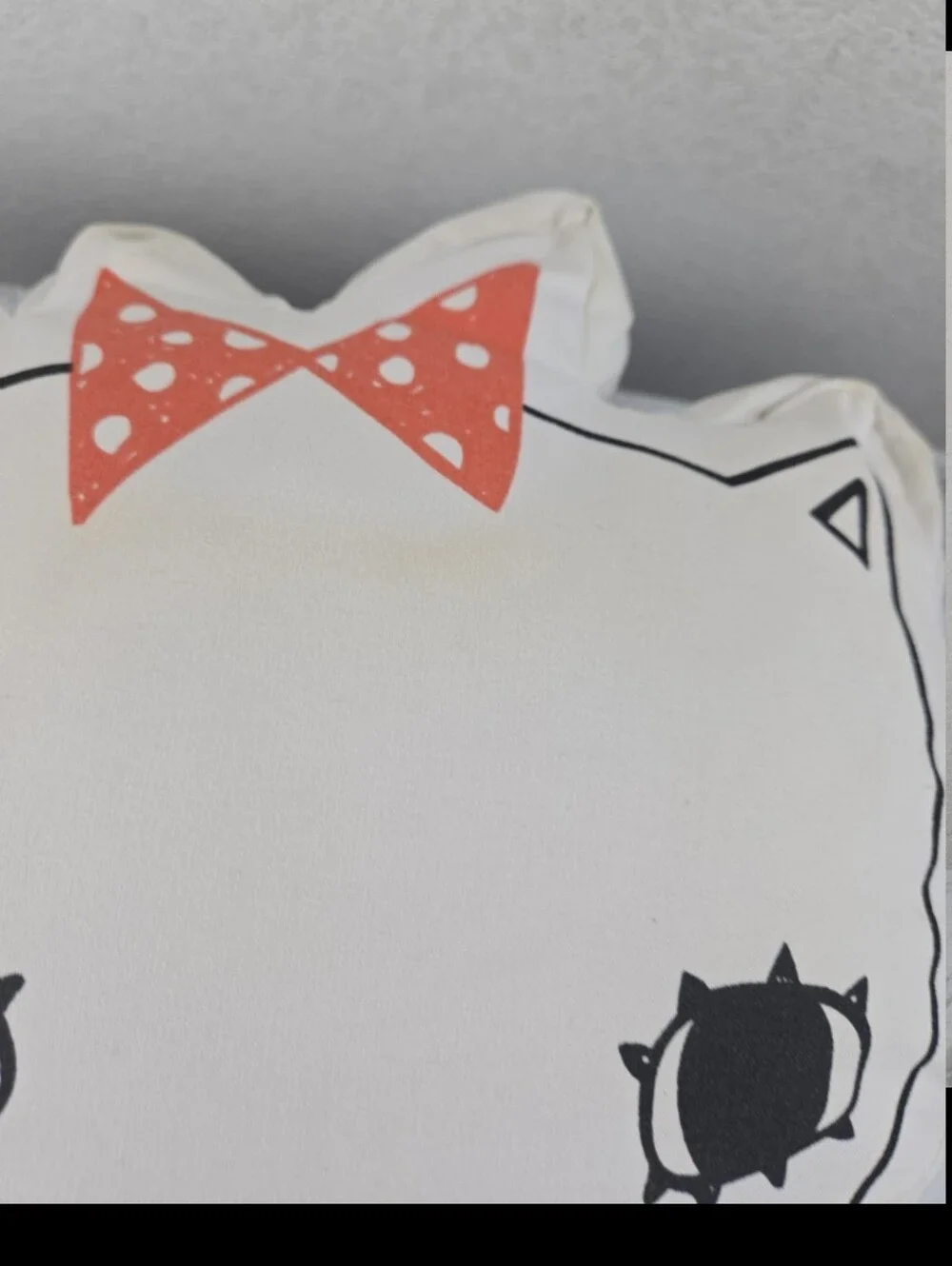 Cute Cat Face Decorative Pillow — White with Coral Bow